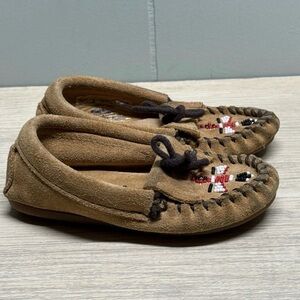 Minnetonka Kids Brown Moccasins with Beaded Design